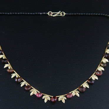 Leaf Necklace, Tourmaline, 18kt Gold